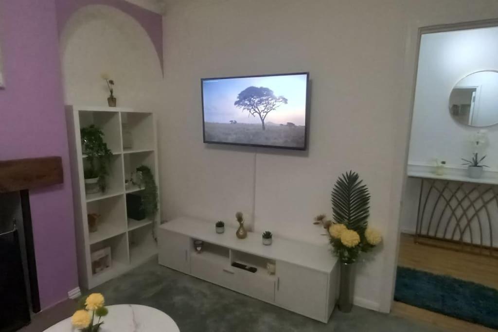 Golden Plush Suites - Beautiful Luxury 3 Bed House In Leicester Bagian luar foto